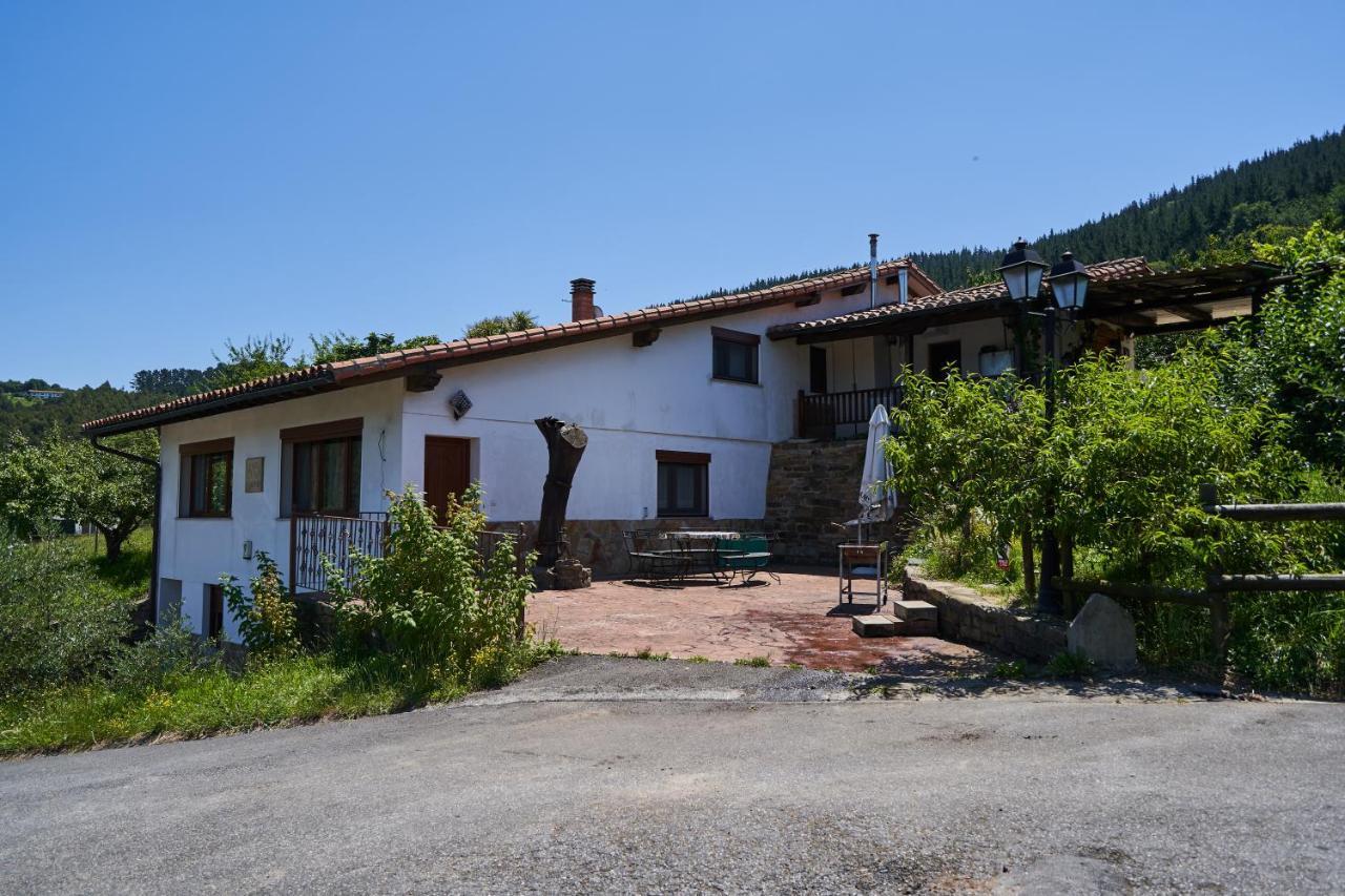 Garai Etxea, En La Montana *